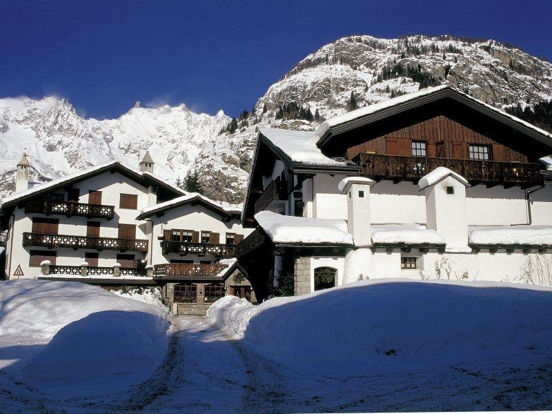 Hotel Del Viale Courmayeur Dış mekan fotoğraf
